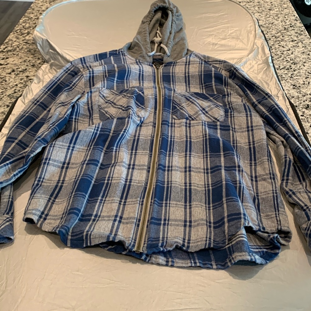 Young men’s hoodie